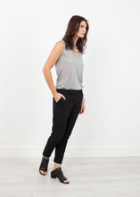 Load image into Gallery viewer, Stretch Fitted Pant in Black 2 level